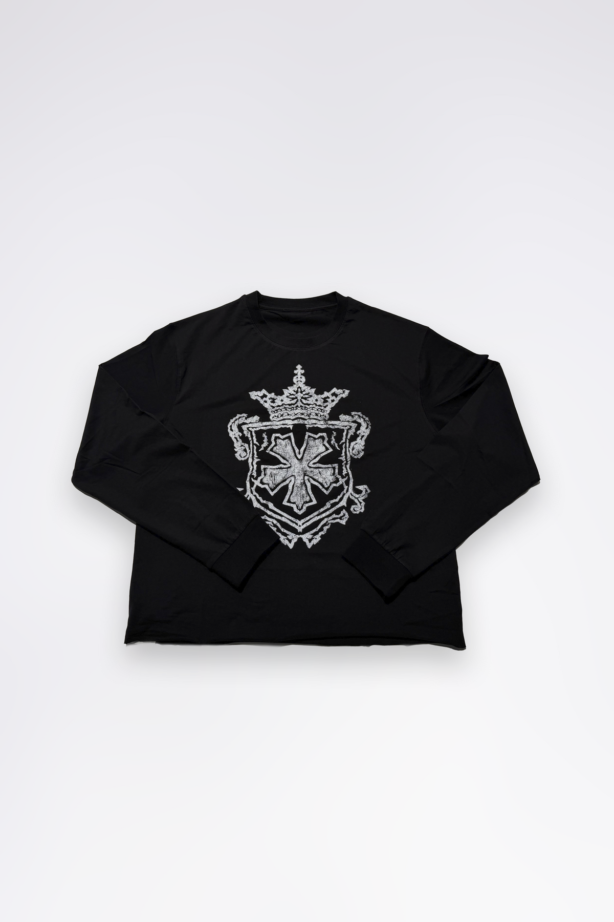 LVTK SHIELD LONGSLEEVE BLACK TEE