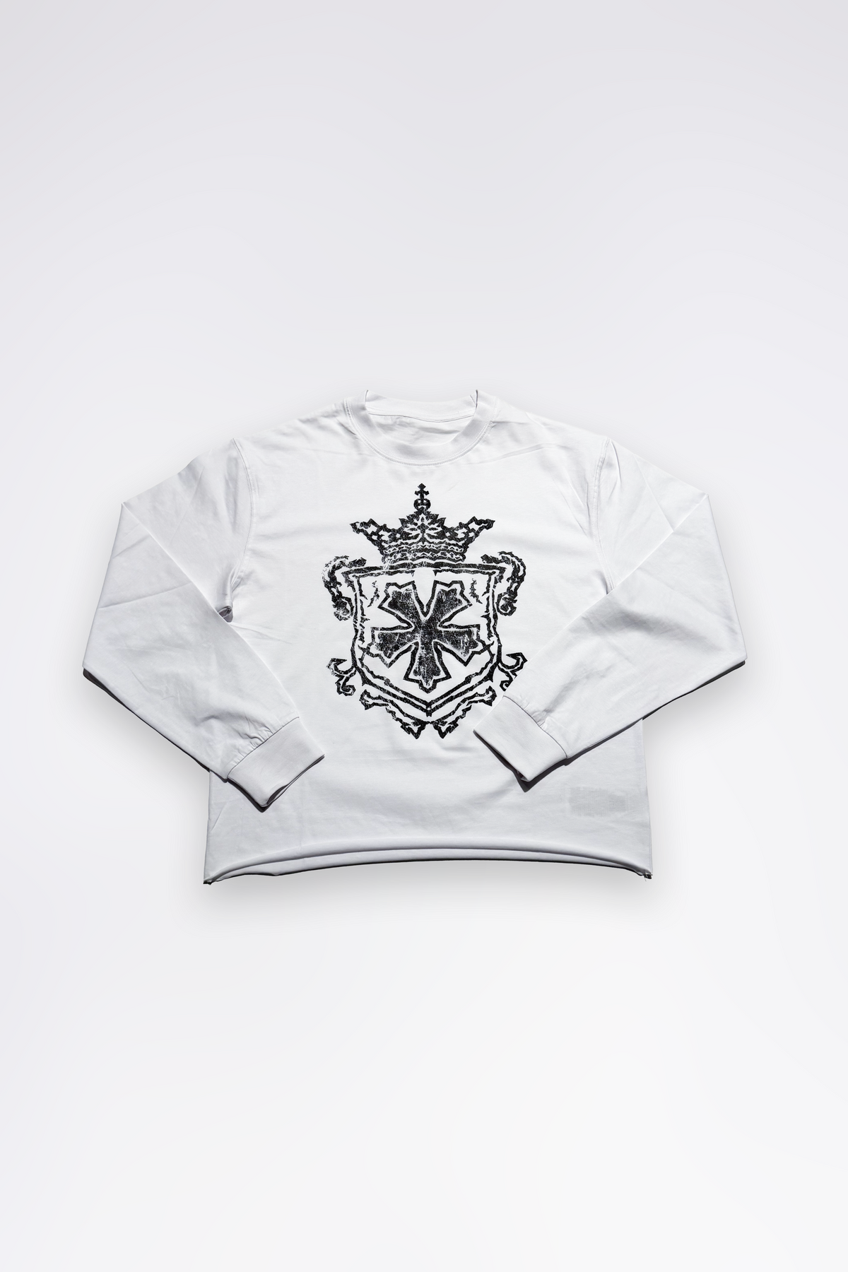 LVTK SHIELD LONGSLEEVE WHITE TEE