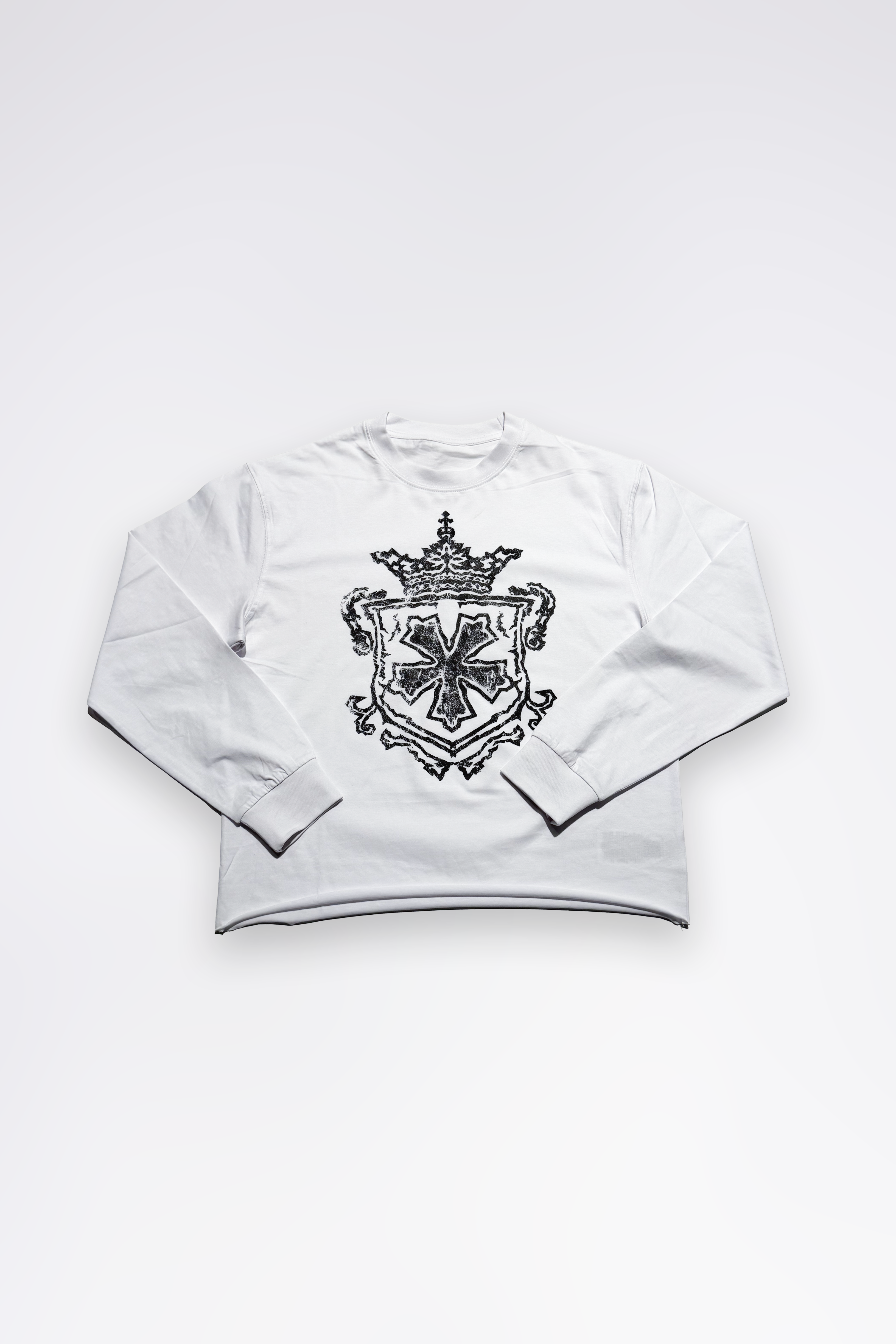LVTK SHIELD LONGSLEEVE WHITE TEE