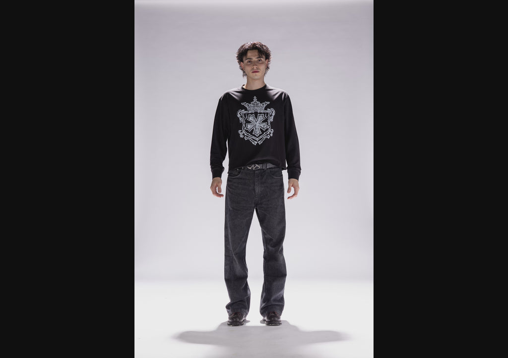 LVTK SHIELD LONGSLEEVE BLACK TEE